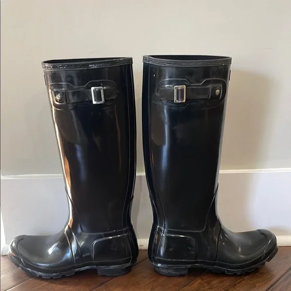 Hunter Tall Black Rain Boots - Picture 3 of 15